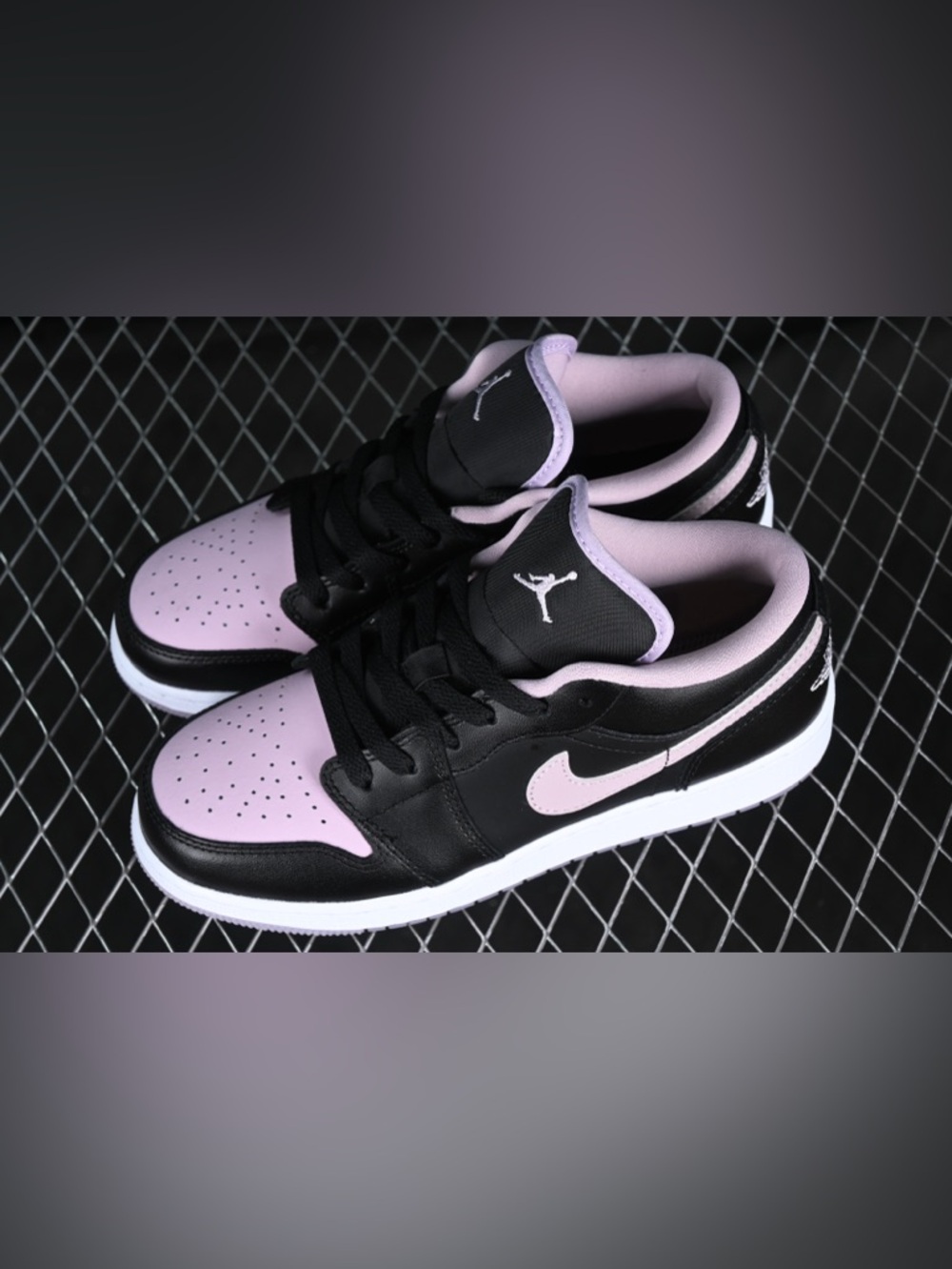 Air Jordan 1 Low SE (GS) | Black/Iced Lilac/White